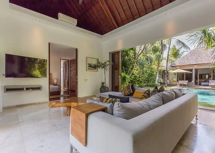 Eshara 123 In Oberoi Our 8 Bedroom With 3 Pool Close To