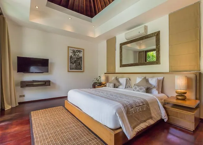 Eshara 123 In Oberoi Our 8 Bedroom With 3 Pool Close To